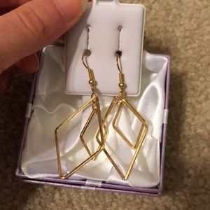 dangle earrings